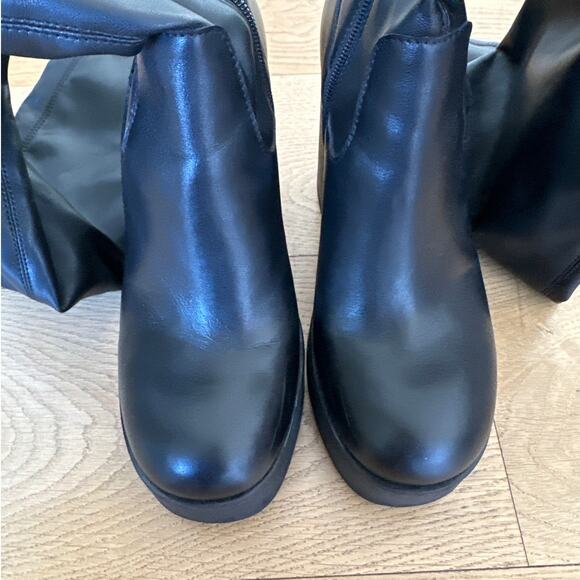 NBD x Raye - Rylee Over The Knee Platform Boots in Black - Picture 3 of 8